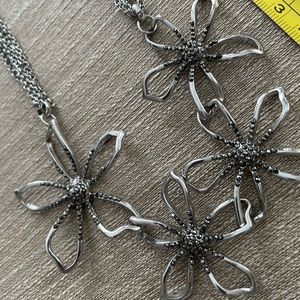 Floral necklace